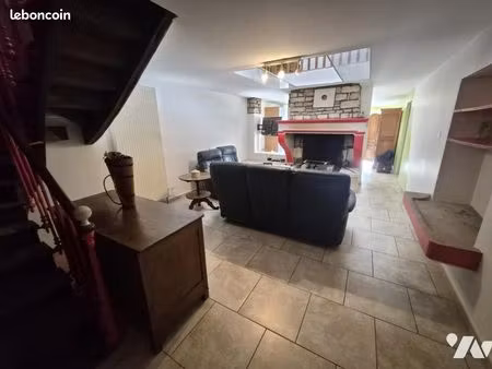 maison 6 pièces 200 m²