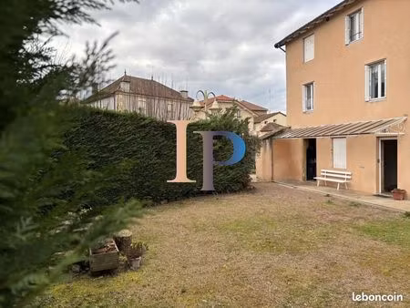 maison 9 pièces 191 m²