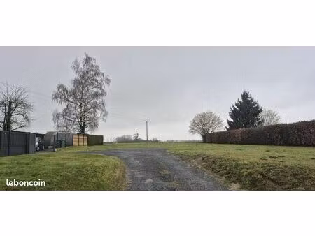 terrain 1235 m² hecq