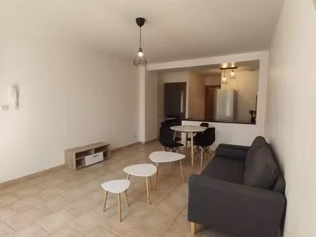 appartement meublé t2 48m2 - centre ville