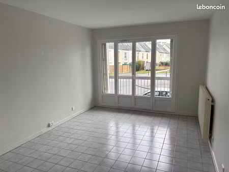 appartement 2p a maurepas