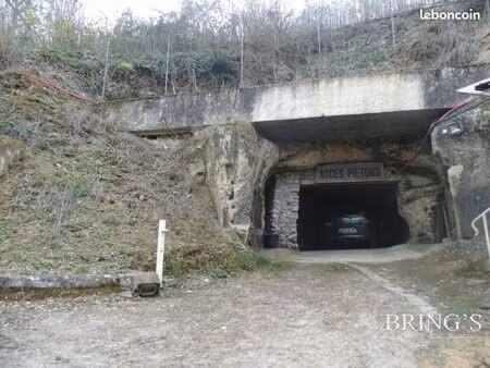 local commercial 10 000 m²