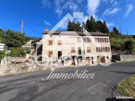 propriété 10 pièces 200 m²