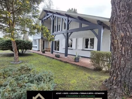 maison 7 pièces 198 m²