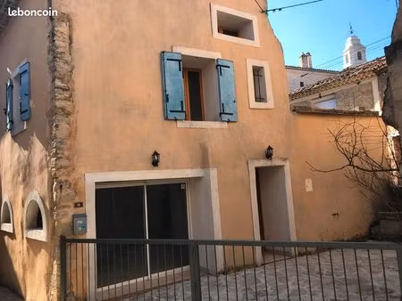 maison de village avec cour fermée