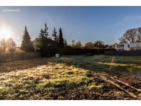 terrain 664 m² steinbrunn-le-bas