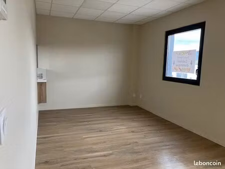 location locaux paramédicaux