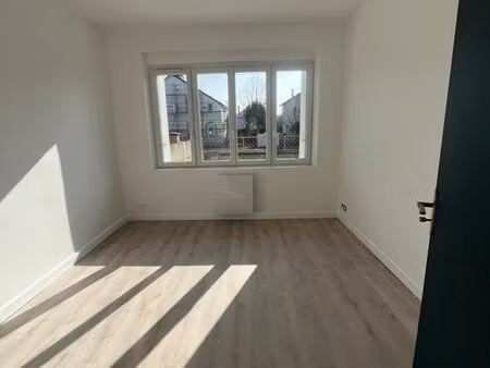 local professionnel 11 5m2 à louer