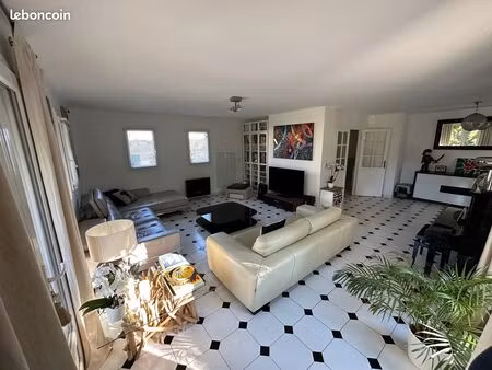 à vendre – maison familiale de 6 pièces avec grand jardin à bazemont (78)