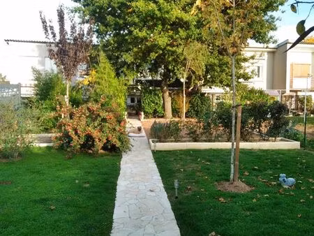 maison 7 pièces 80 m²