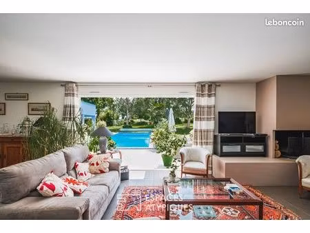 maison 6 pièces 195 m²