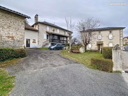 maison 10 pièces 274 m²