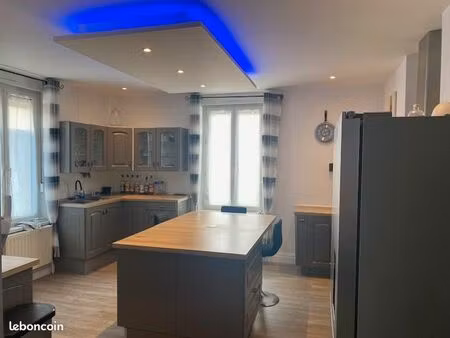 maison 5 chambres+appartement+dépendances