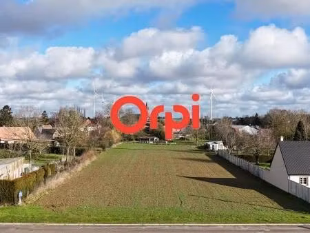 terrain 1 700 m² hypercourt