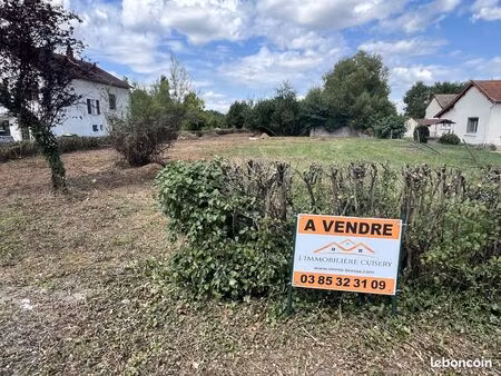 terrain 1444 m² cuisery