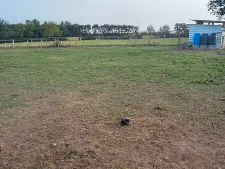terrain agricole non constructible de 2000 m² environ