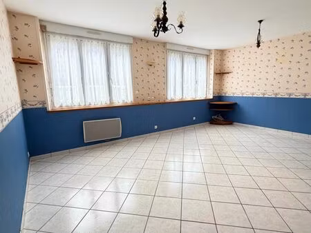 appartement à l année 1 chambre