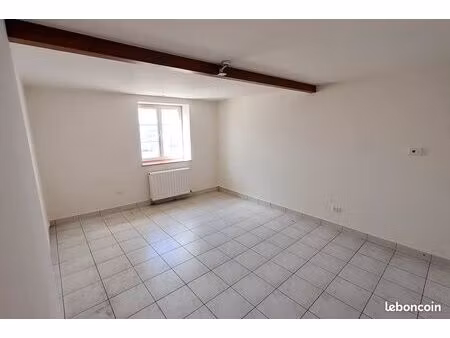 grand t2 rez-de-chaussée