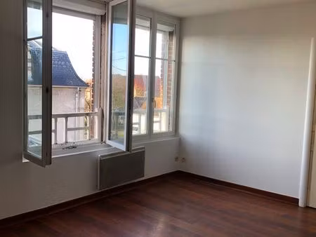 f2 à louer proche gare