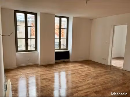 à louer appartement neuf 60m2 au centre ville
