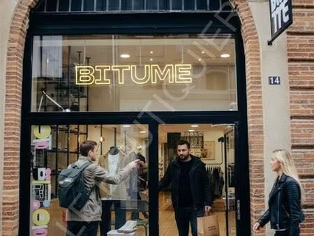 boutique 18995 m² montauban