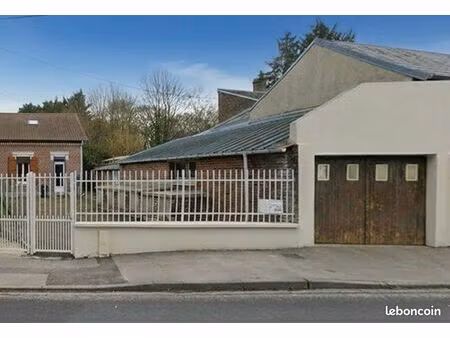 maison en location à croix moligneaux