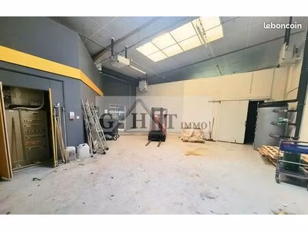 local industriel 750 m²