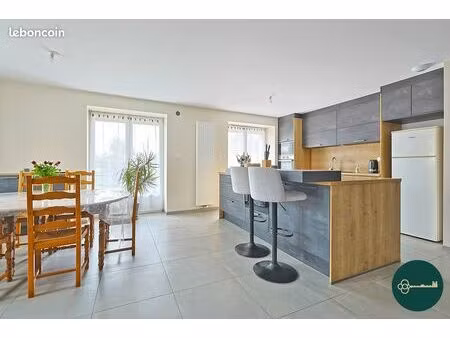 maison 5 pièces 181 m²