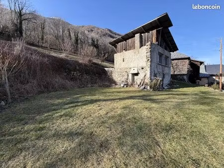 chalet 6 pièces 100 m²