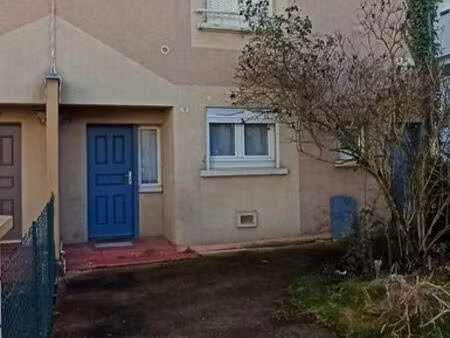 maison mitoyenne d'un côté