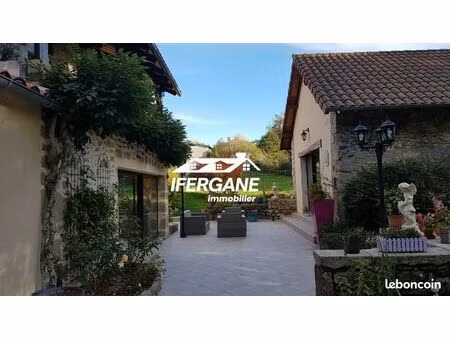maison 7 pièces 167 m²