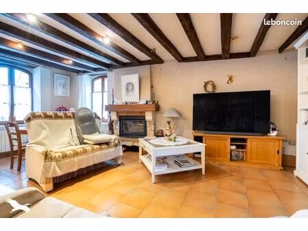 longère 5 pièces 195 m²