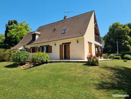 pavillon taditionnel 140m²env.habitable