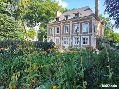 maison 15 pièces 357 m²