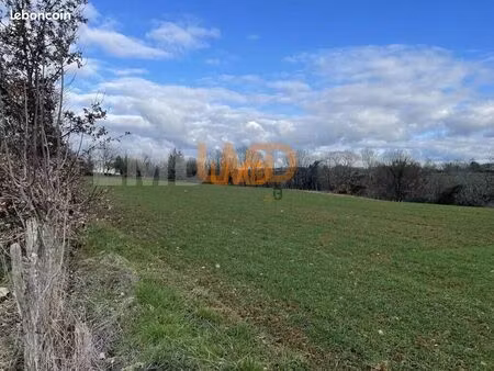 terrain 8 842 m² saignes