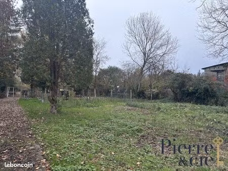 terrain 2100 m² gacé