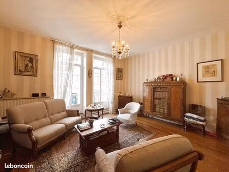 très bel appartement centre ville autun