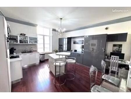 volmerange-les-mines – frontière luxembourgeoise immédiate