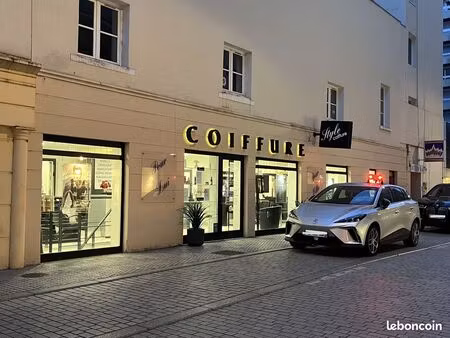 salon de coiffure 118 m² clermont-ferrand