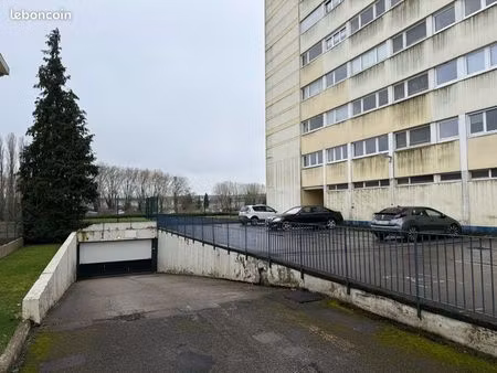 place de parking sécurisée – thionville beauregard – 80 /mois