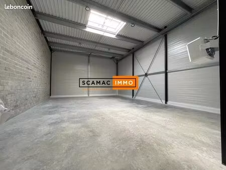 local d'activité 1 000 m²