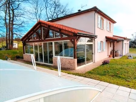 maison familiale 138m2 - 4 chambres - piscine