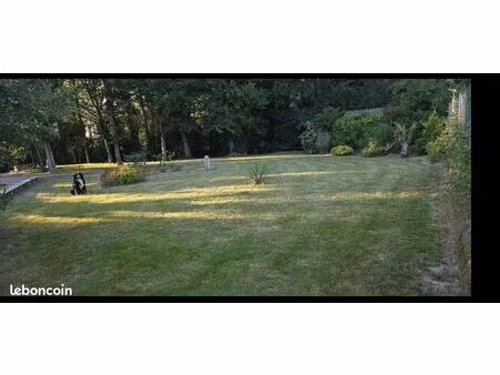 terrain constructible de 900 m²