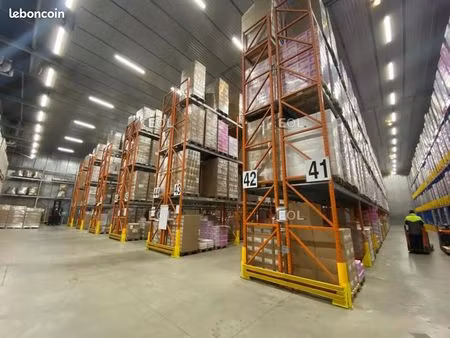 local bureaux 4 322 m²