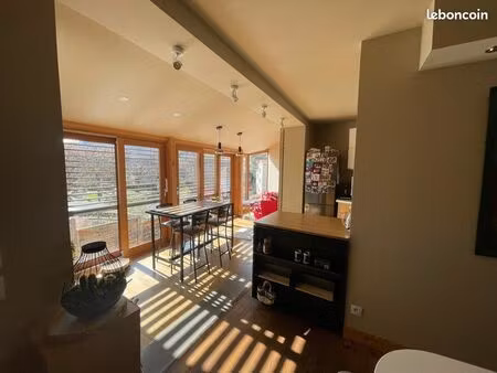maison de bourg avec terrasse et cabinet indépendant