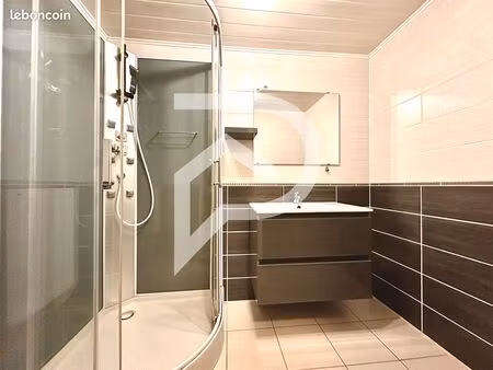 maison 6 pièces 235 m²