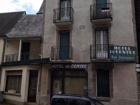 maison 15 pièces 302 m²