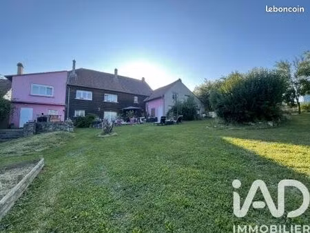 maison 6 pièces 245 m²