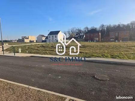 terrain 358 m² penchard