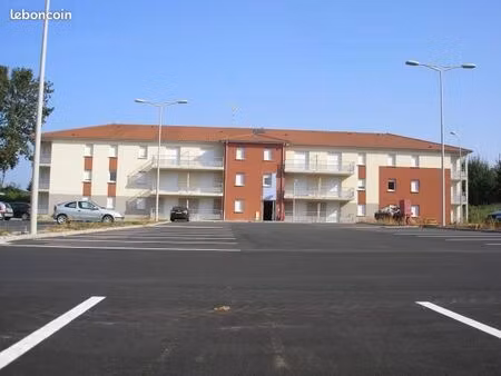 avion - res 2019 avec gardien - beau t2 expo ouest avec balcon + parking vendu loué